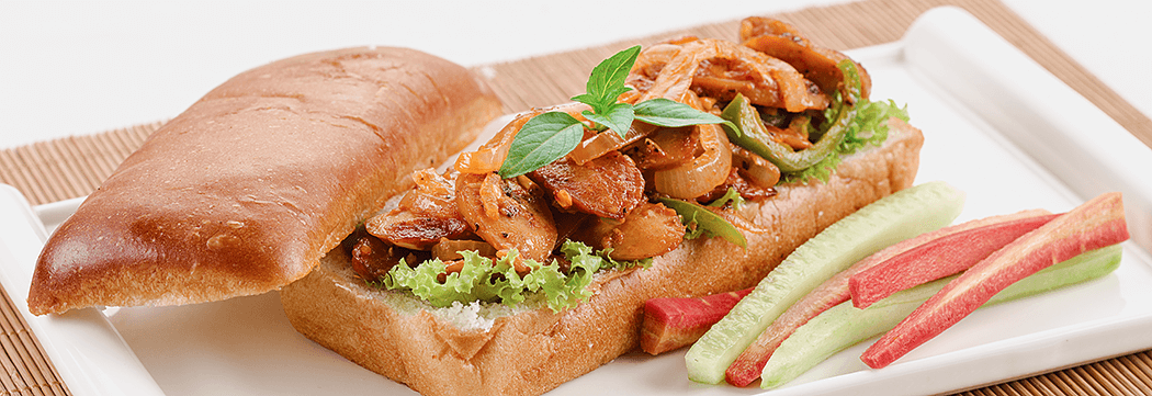 Frankfurter Mustard Pickle Sandwich